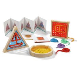 JEU DE LAÇAGE Formes géométriques