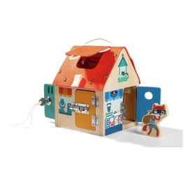 HUISJE MET DIVERSE SLOTEN