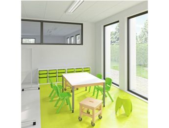NIEDRIGER HOCKER mit Rollrädern