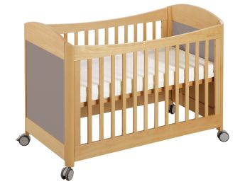 Mit Holzplatten