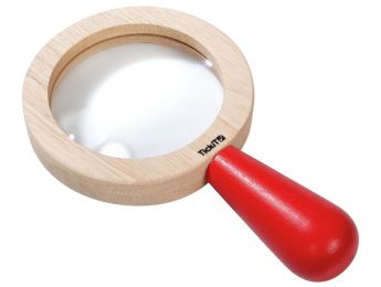 WOODEN MAGNIFYING GLASS