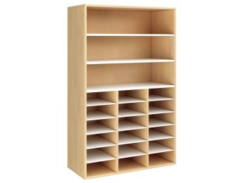 GEMELAMINEERD MEUBEL H: 162 cm - L: 105 cm 18 legplanken