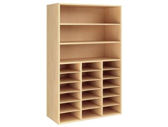 GEMELAMINEERD MEUBEL H: 162 cm - L: 105 cm 18 legplanken