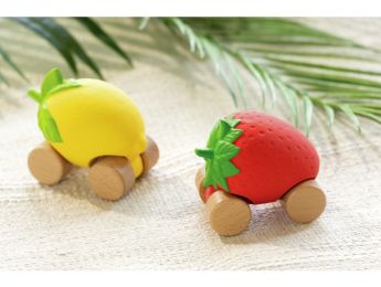 VOITURE EN CAOUTCHOUC Sweetie la fraise