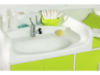 WICKELMÖBEL KAZÉO MIT KUNSTSTOFFBADEWANNE Einfach