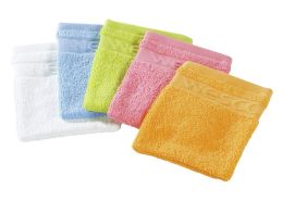 BATHROOM TOWELS FOR INTENSIVE WASHING Children's face cloth (mitt style)