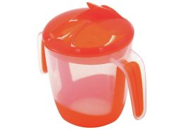 ERGONOMIC TRAINING CUP WITH FOLDING SPOUT