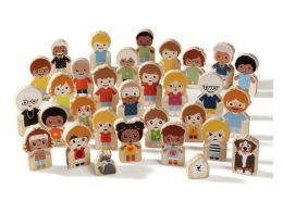 31 WOODEN FIGURINES MAXI PACK
