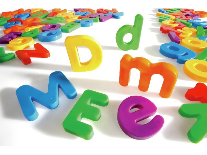 LARGE MULTICOLOURED MAGNETIC LETTERS MAXI PACK
