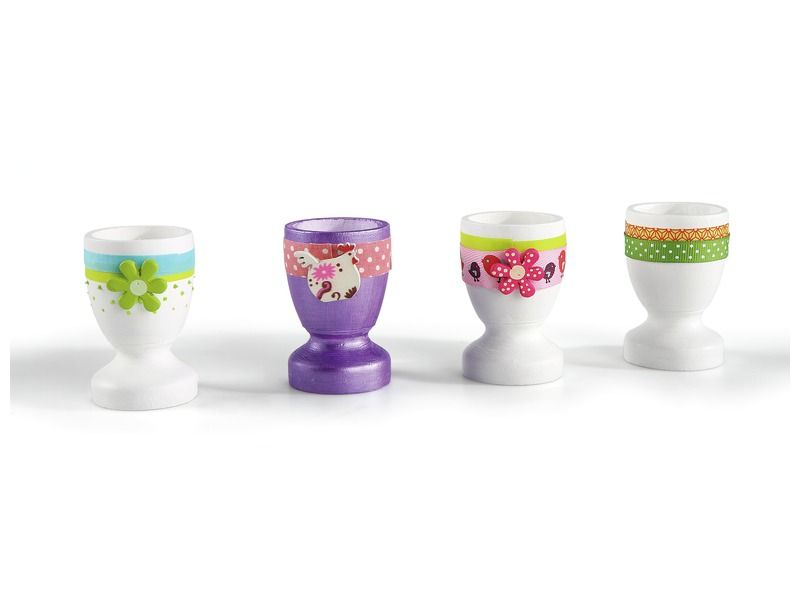 EGG CUPS TO DECORATE