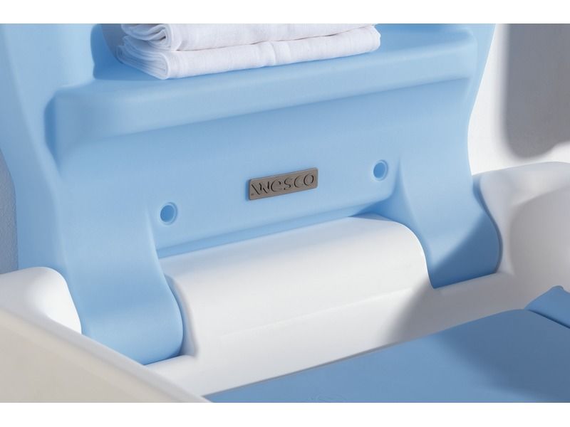 WALL CHANGING TABLE Cleany