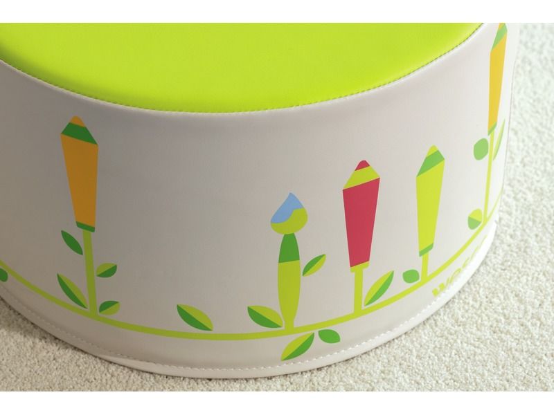 POUF DECORATI A SCUOLA Matite