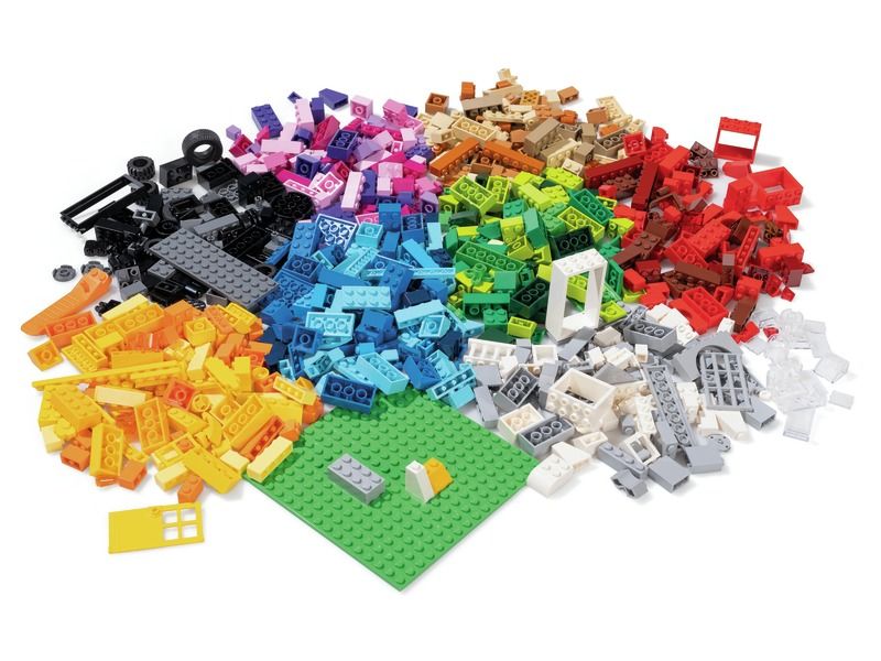 DELUXE-BOX MIT LEGO®-KREATIVBAUSTEINEN 790 Teile