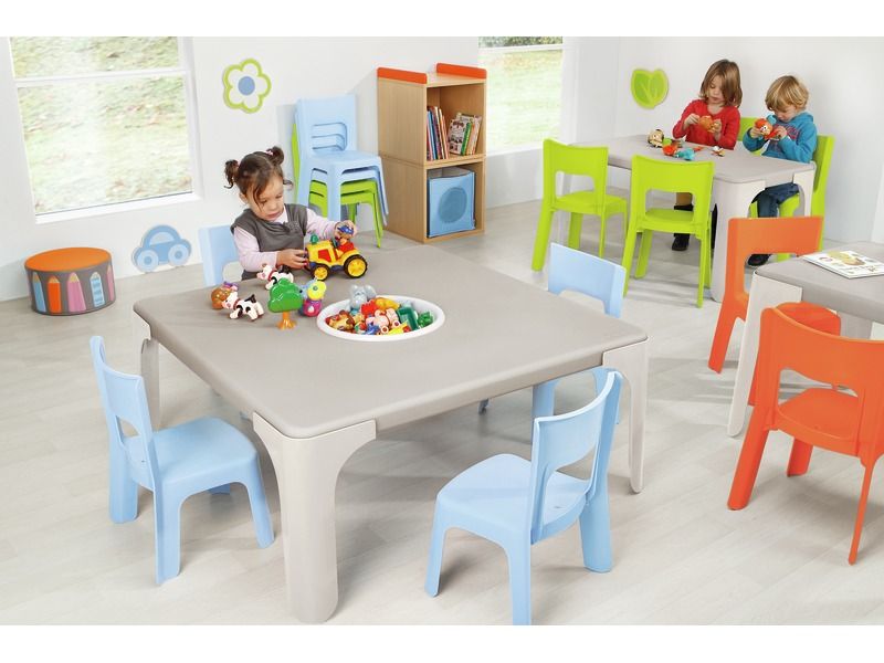 MAXI PACK ACTIVITY TABLE + 8 Lou CHAIRS Medium size