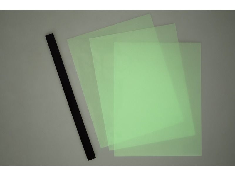 SHRINK PLASTIC Glow-in-the-dark sheets