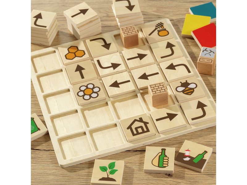 Wooden INTRODUCTION TO CODING