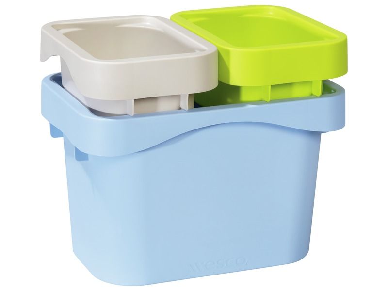 PLASTIC CONTAINERS 11 litres