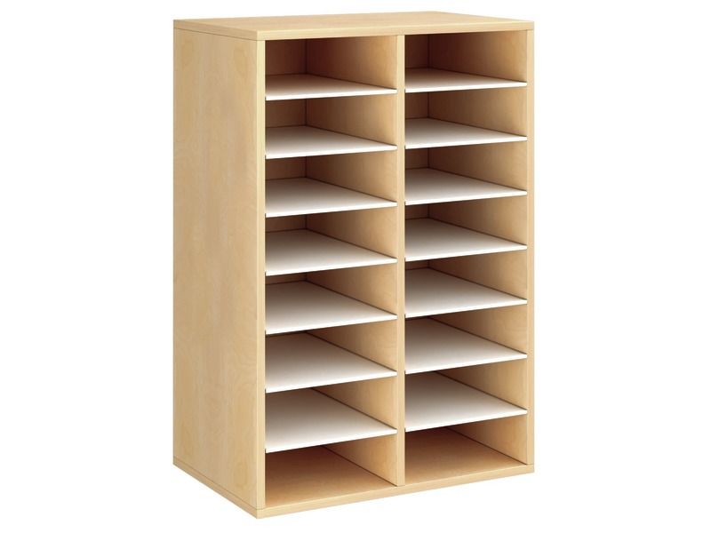 GEMELAMINEERD MEUBEL H: 102 cm - L: 70,5 cm 14 legplanken