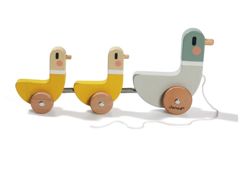 PULL-ALONG TOY Duck and ducklings
