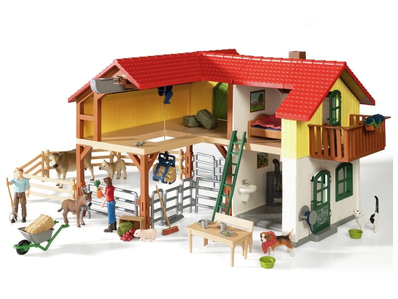 LARGE FARM HOUSE