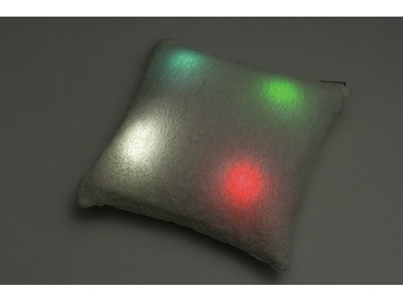 LICHTGEVEND KUSSEN  MET LAMPJE 40 x 40 cm