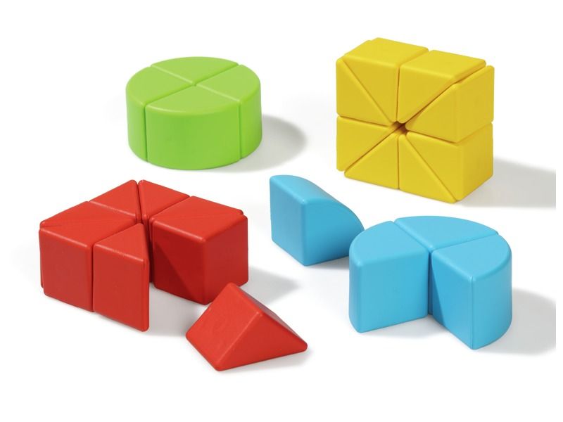 MAGNETISCH BOUWSPEL MAGICUBE Geomag 24 stukken.