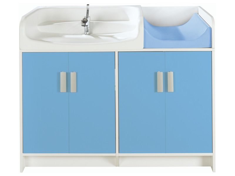 WICKELMÖBEL KAZÉO MIT KUNSTSTOFFBADEWANNE Einfach