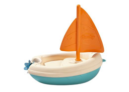 Jeux libres dehors bébé